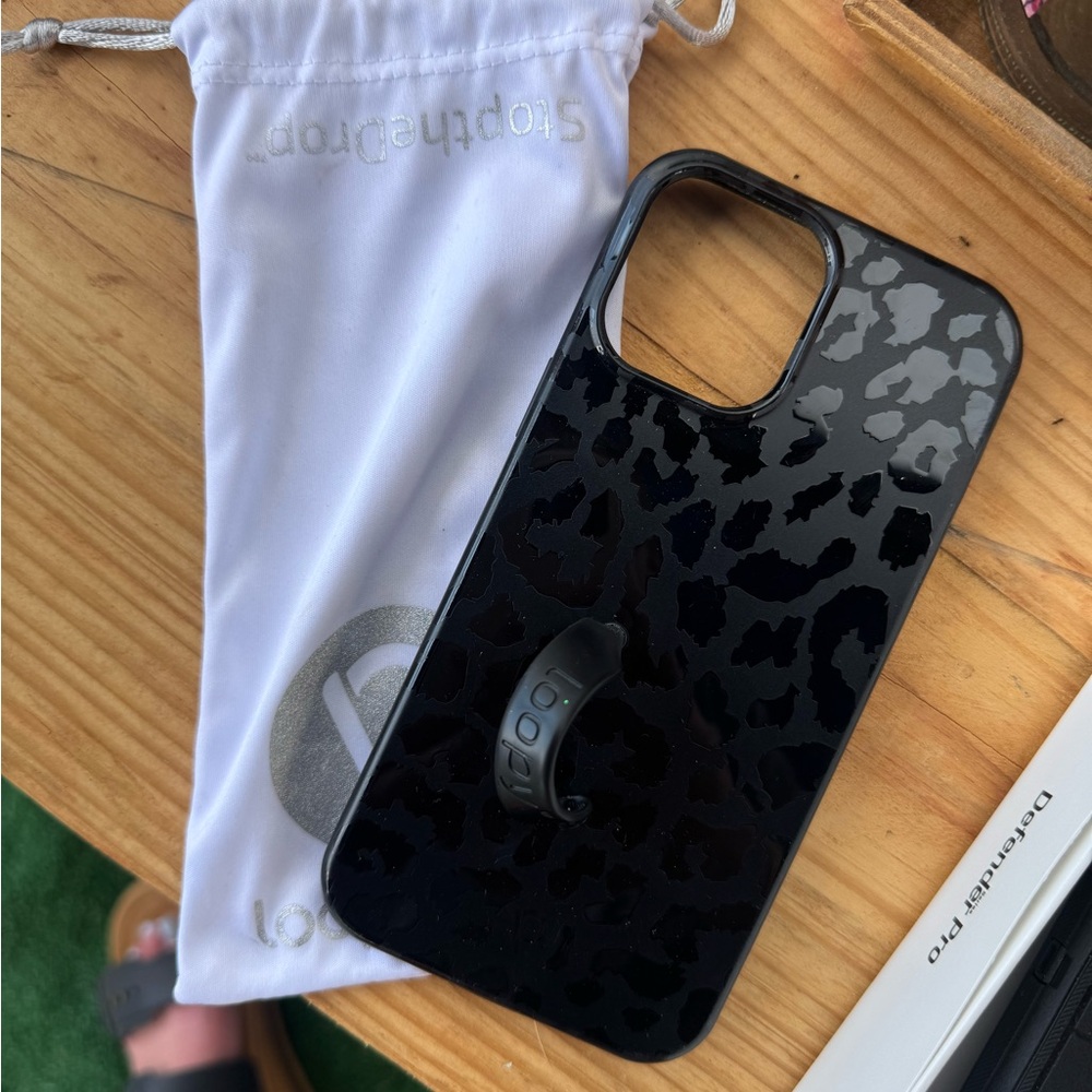 Loopy - Black Leopard Phone Case